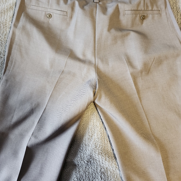 Dress pants - Haggar - 38 x 32 - Picture 3 of 4